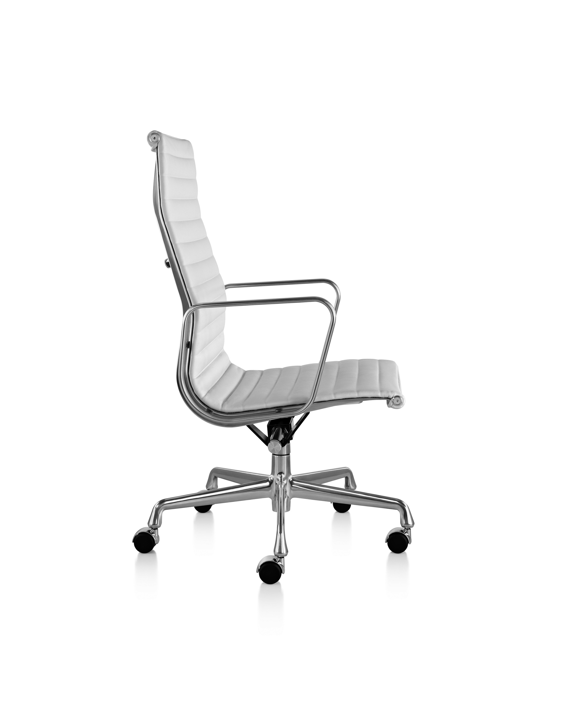 办公椅|现代真皮中班椅|办公家具|设计师家具|伊姆斯大班椅